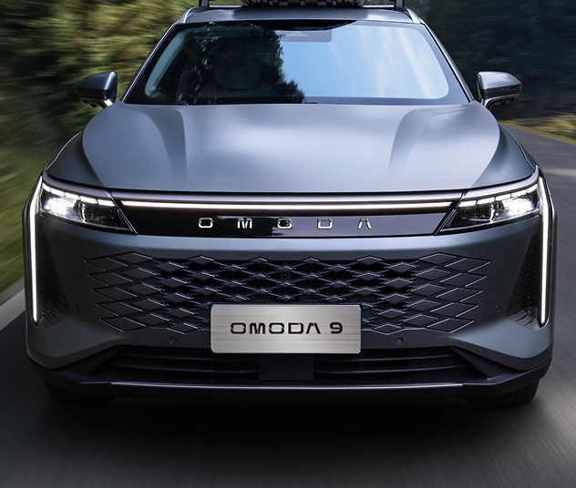 LED lightbar and elegant Grille